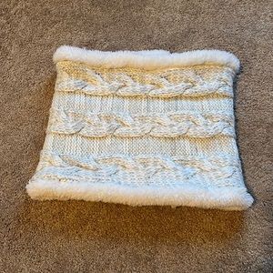 NWOT Knit & Fleece Infinity Scarf/Snood